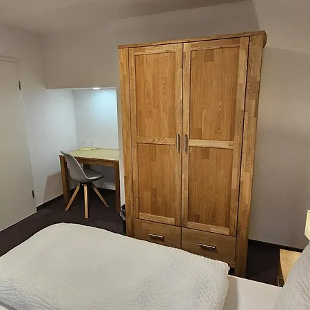 Parkhotel ホテル 3*